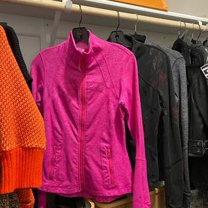 BARBIE PINK LULULEMON DEFINE JACKET Size 6 EUC